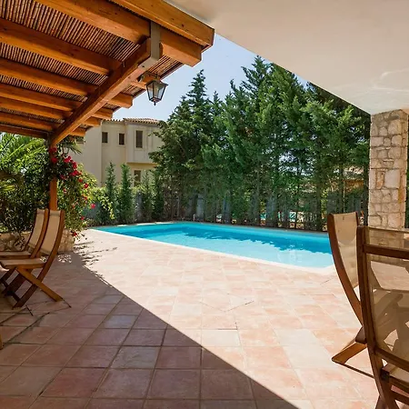 Porto Heli Villa *
