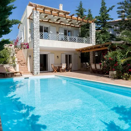 ヴィラ Porto Heli Villa ポルト・ヘリ