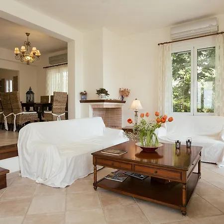 Porto Heli Villa *