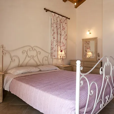 Porto Heli Villa فيلة